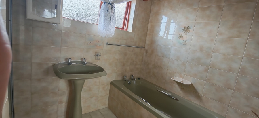 3 Bedroom Property for Sale in Dana Bay Western Cape